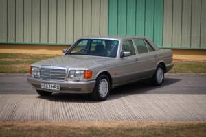 Bild 2/29 von Mercedes-Benz 300 SEL (1990)