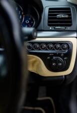 Bild 44/50 von Maserati GranTurismo 4.2 (2008)