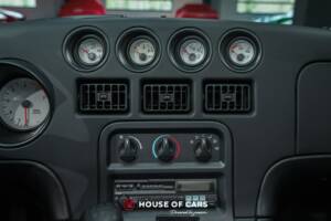 Immagine 23/25 di Chrysler Viper RT/10 (1996)