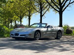 Image 1/50 of Chevrolet Corvette (2001)