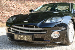 Image 50/50 de Aston Martin V12 Vanquish (2002)