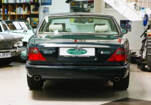 Bild 24/29 von Jaguar XJ6 3.2 Executive (1997)