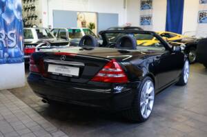 Image 21/48 of Mercedes-Benz SLK 230 Kompressor (2003)