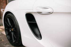 Image 25/70 of Porsche Boxster Spyder (2015)