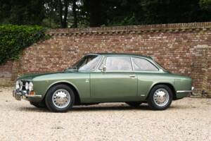 Bild 36/50 von Alfa Romeo 1750 GT Veloce (1971)