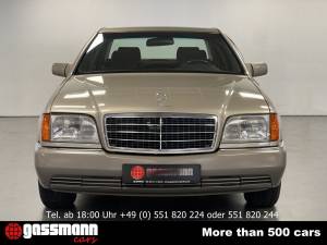 Imagen 2/15 de Mercedes-Benz 300 SE (1991)