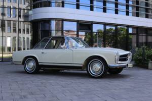 Imagen 3/50 de Mercedes-Benz 230 SL (1965)