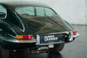 Image 18/50 de Jaguar E-Type (1970)