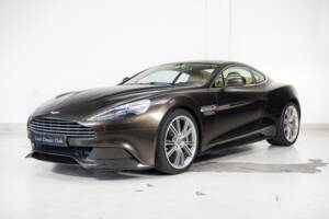 Image 1/32 of Aston Martin Vanquish (2013)