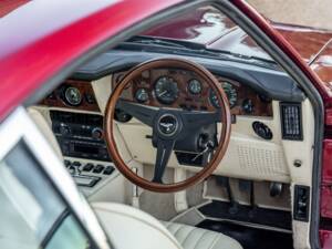 Afbeelding 15/62 van Aston Martin V8 Vantage X-Pack (1987)