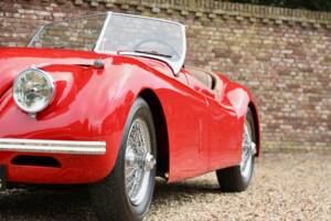 Image 27/50 of Jaguar XK 120 SE OTS (1954)