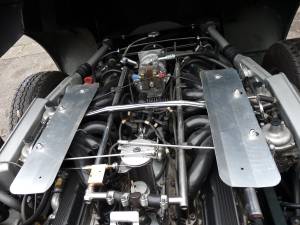 Bild 17/28 von Jaguar E-Type V12 (1972)