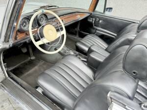 Imagen 17/35 de Mercedes-Benz 280 SE (1970)