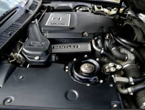 Bild 24/50 von Bentley Continental R (1996)
