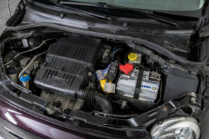 Image 37/48 de FIAT 500 C (2014)