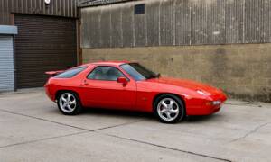 Afbeelding 2/18 van Porsche 928 S4 (1989)