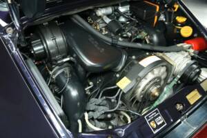 Immagine 39/50 di Porsche 911 Carrera 4 (1993)