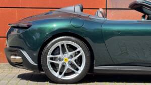 Bild 42/97 von Ferrari Roma Spider (2011)