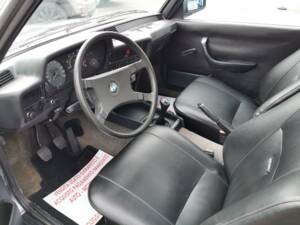 Imagen 16/34 de BMW 320 Baur TC (1981)