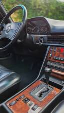 Image 27/32 of Mercedes-Benz 560 SEC (1991)