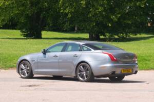 Image 41/50 of Jaguar XJ 5.0 (2011)