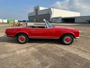 Image 14/54 of Mercedes-Benz 280 SL (1968)