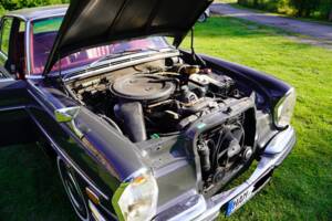 Bild 12/16 von Mercedes-Benz 280 S (1971)