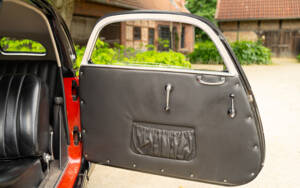 Image 25/50 of BMW 327 (1939)