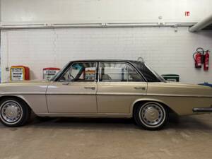 Bild 1/17 von Mercedes-Benz 280 SE (1971)