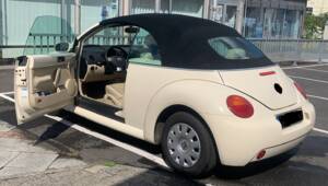 Image 3/9 of Volkswagen New Beetle 1.6 (2005)