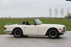 Image 38/50 de Triumph TR 6 (1970)