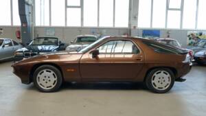Bild 33/50 von Porsche 928 S (1986)