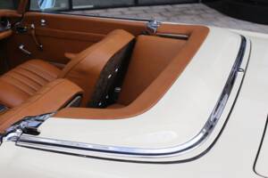 Imagen 29/50 de Mercedes-Benz 230 SL (1965)