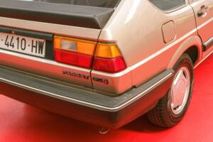 Afbeelding 9/37 van Volkswagen Passat 2.0 (1987)