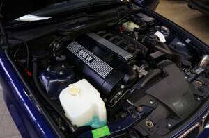 Image 26/33 of BMW 323ti Compact (1999)