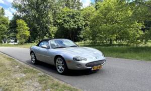 Image 4/28 de Jaguar XKR (2002)