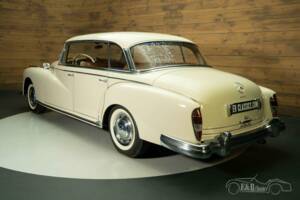 Bild 7/19 von Mercedes-Benz 300 d (1961)