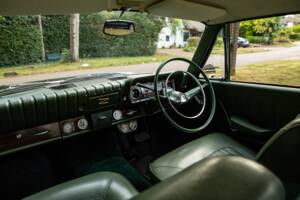 Image 34/44 of Ford Zodiac MkIII (1964)