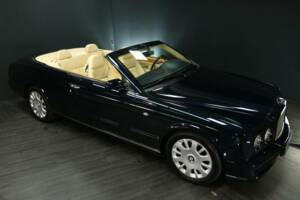 Image 33/49 de Bentley Azure (2006)