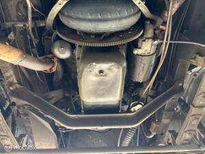 Image 47/50 of Chevrolet G-10 Van (1965)