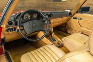 Bild 2/19 von Mercedes-Benz 560 SL (1988)