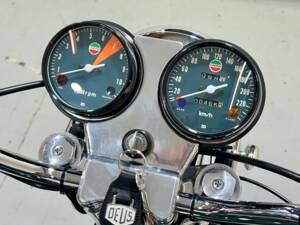 Image 14/16 of Laverda 750 S (1973)