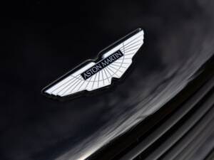 Immagine 15/72 di Aston Martin Vanquish Volante (2016)
