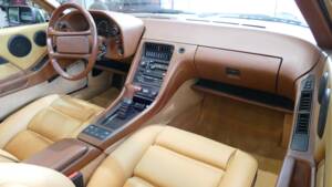 Image 18/19 of Porsche 928 S4 (1989)