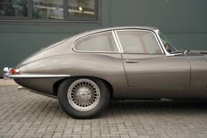 Imagen 9/50 de Jaguar E-Type 3.8 (1963)