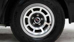 Image 11/15 of Chevrolet Corvette Stingray (1977)