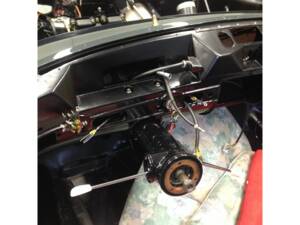 Bild 31/50 von Mercedes-Benz 220 SE Cabriolet (1960)