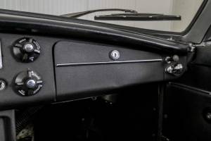 Image 39/50 de MG MGB (1969)