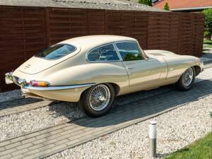Bild 5/8 von Jaguar Type E 4.2 (1966)