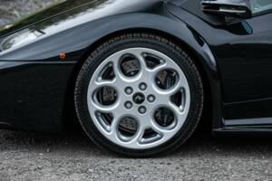 Image 32/43 of Lamborghini Diablo VT 6.0 (2000)